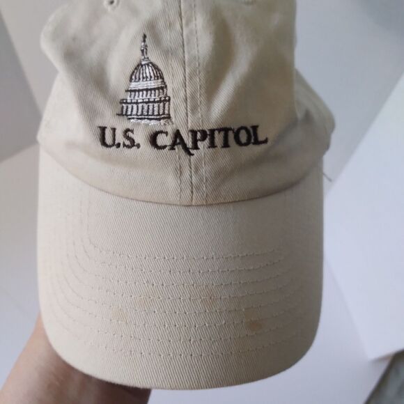 Bayside Accessories - US Capitol souvenir baseball cap hat beige cotton